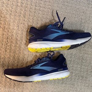 Brooks Ghost 16 Sneakers Blue and Yellow